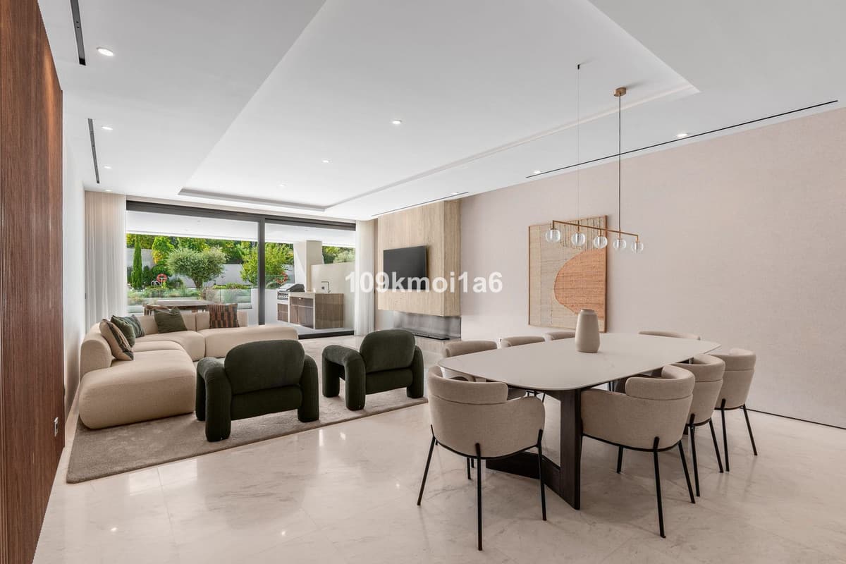 Ground Floor Apartment in The Golden Mile — photo 4 of 10