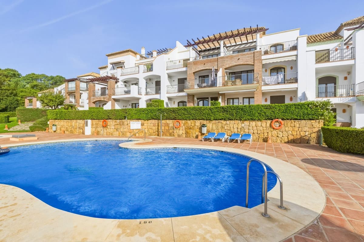 Middle Floor Apartment in Los Arqueros — photo 1 of 10