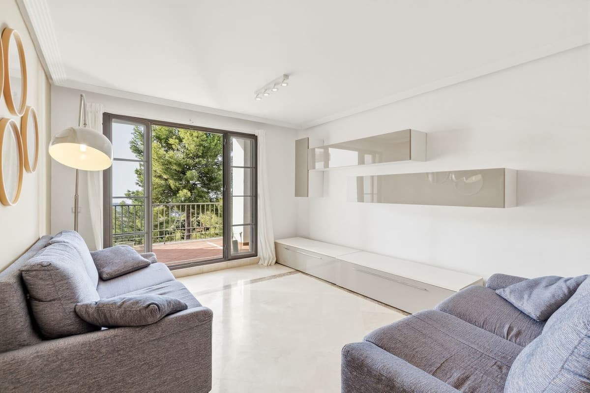 Middle Floor Apartment in Los Arqueros — photo 2 of 10