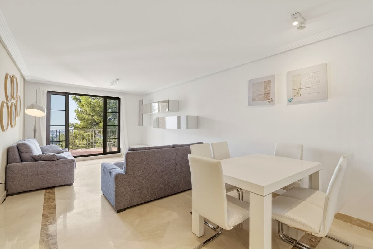 Middle Floor Apartment in Los Arqueros — photo 4 of 10