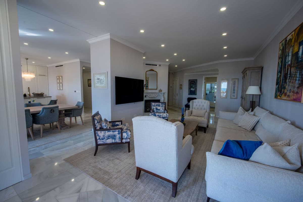 Middle Floor Apartment in Río Real — photo 2 of 10