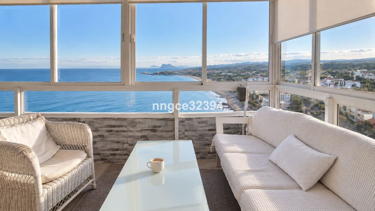 Top Floor Apartment in Torreguadiaro — photo 5 of 10
