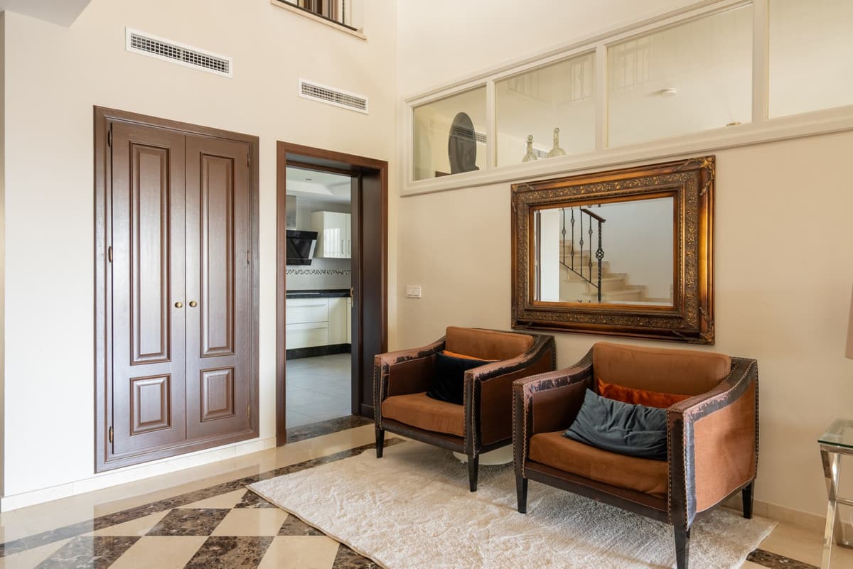 Detached Villa in El Rosario — photo 3 of 10