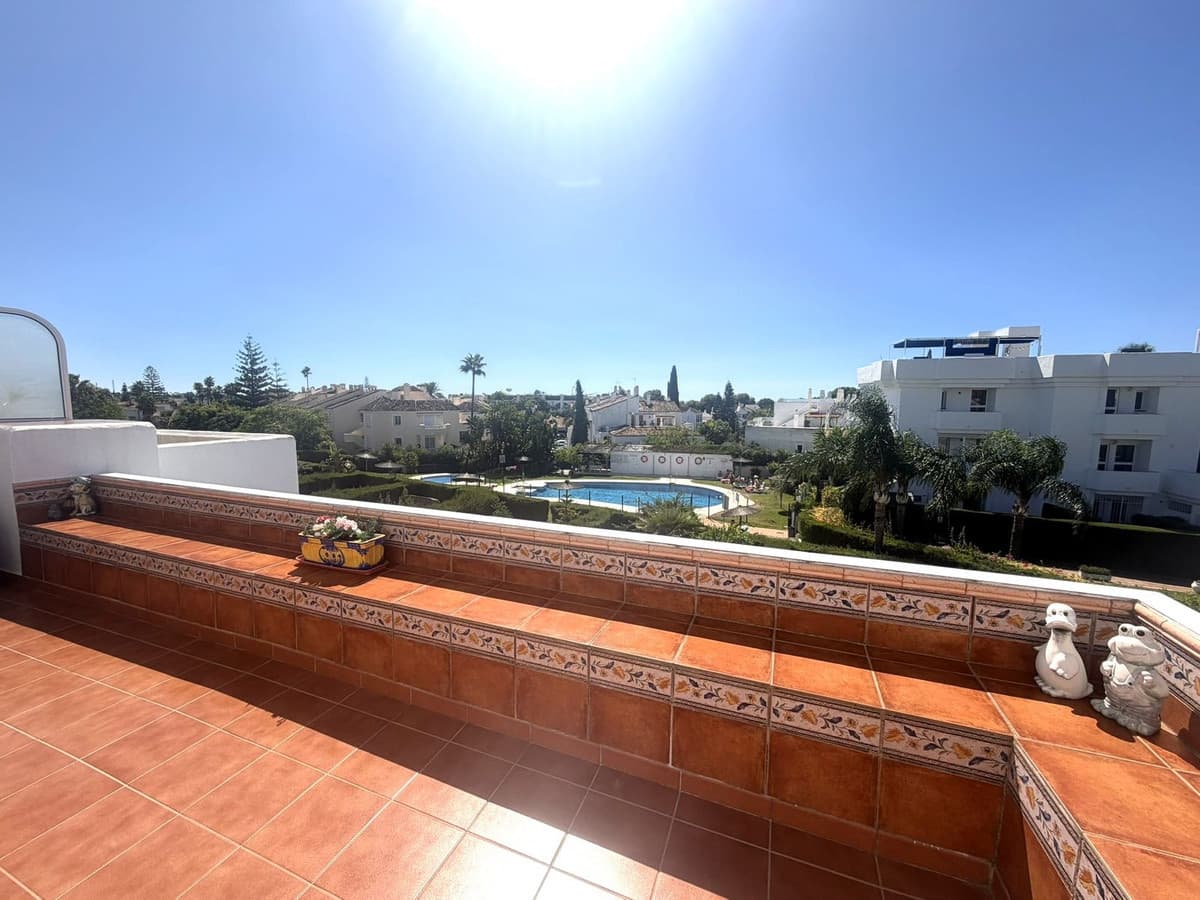 Penthouse Duplex in El Paraiso — photo 2 of 10