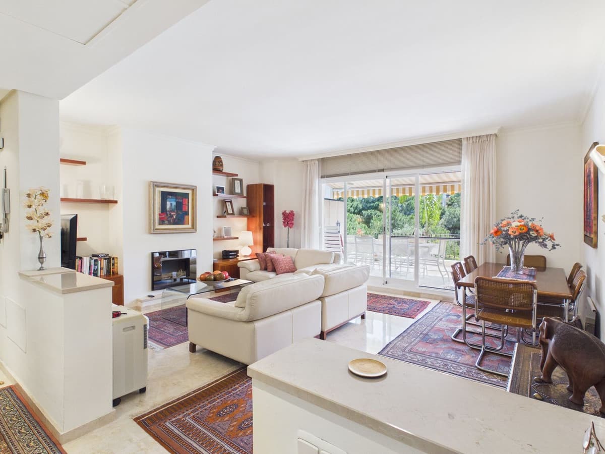 Penthouse Duplex in Benahavís — photo 4 of 10