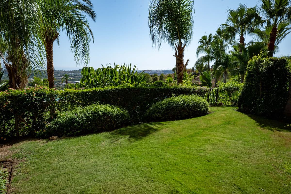 Ground Floor Apartment in Benahavís — photo 7 of 10
