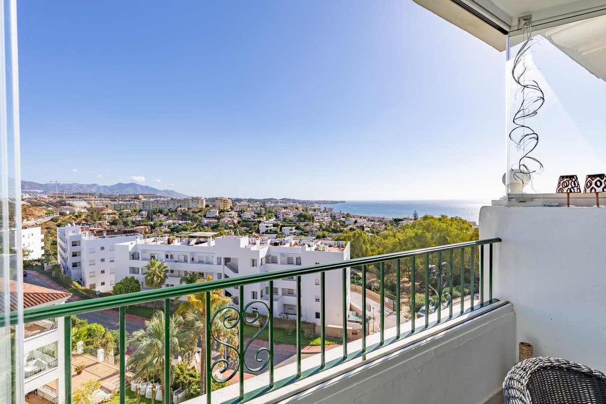Middle Floor Apartment in La Cala de Mijas — photo 1 of 10