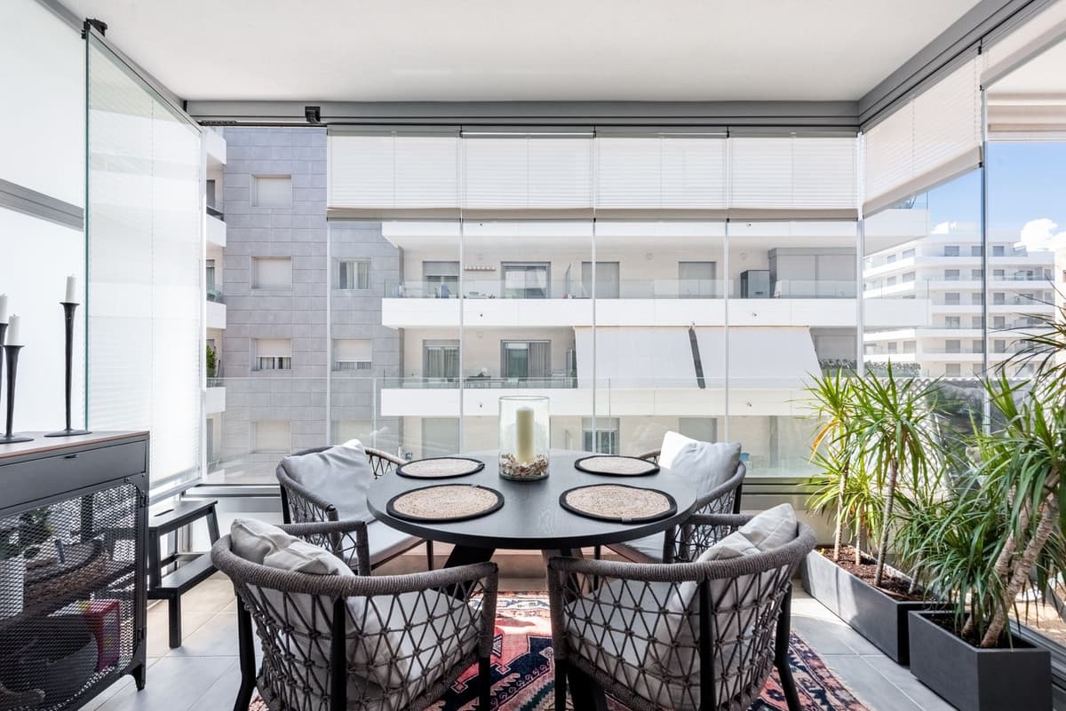 Middle Floor Apartment in La Campana — photo 3 of 10