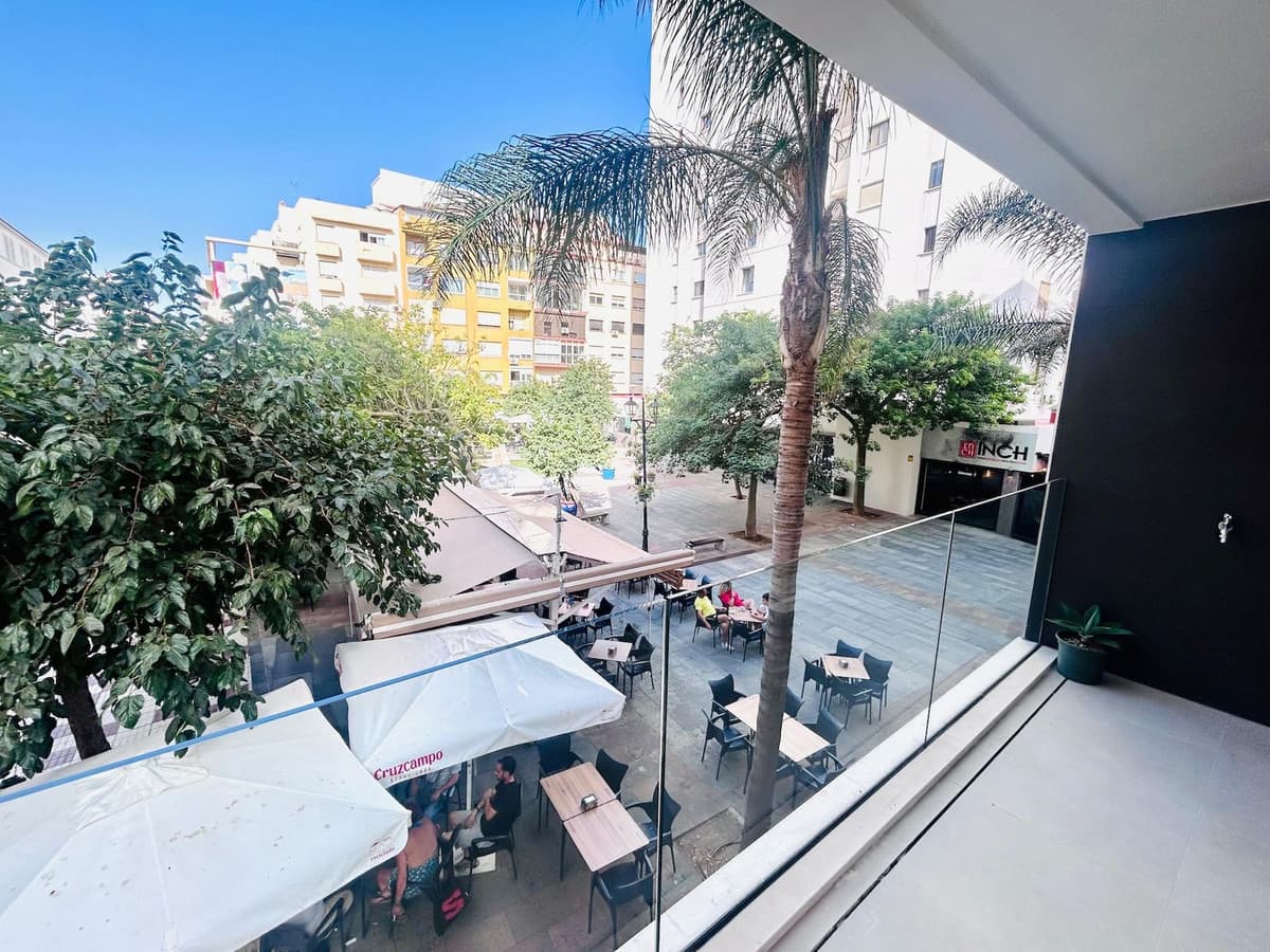 Middle Floor Apartment in Estepona — photo 4 of 10