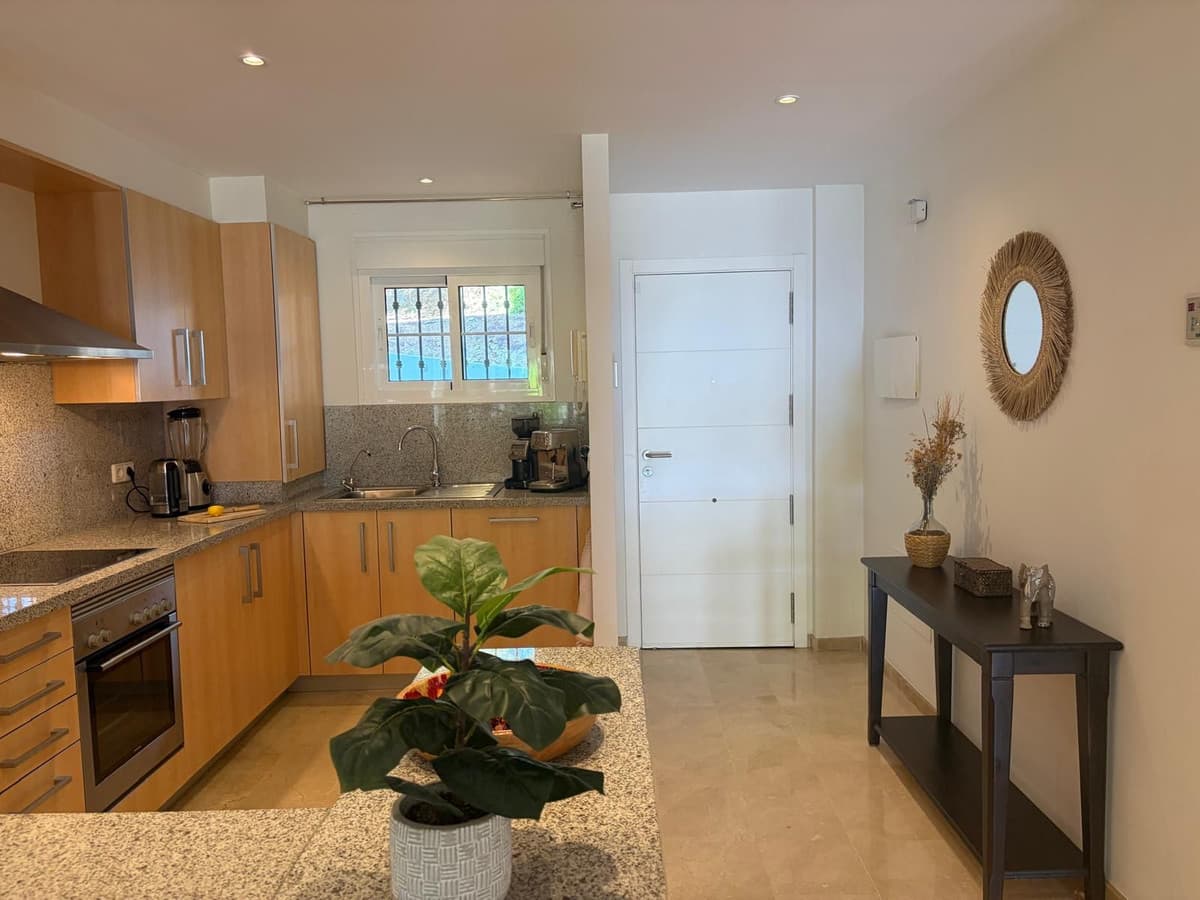 Ground Floor Apartment in La Cala de Mijas — photo 3 of 10