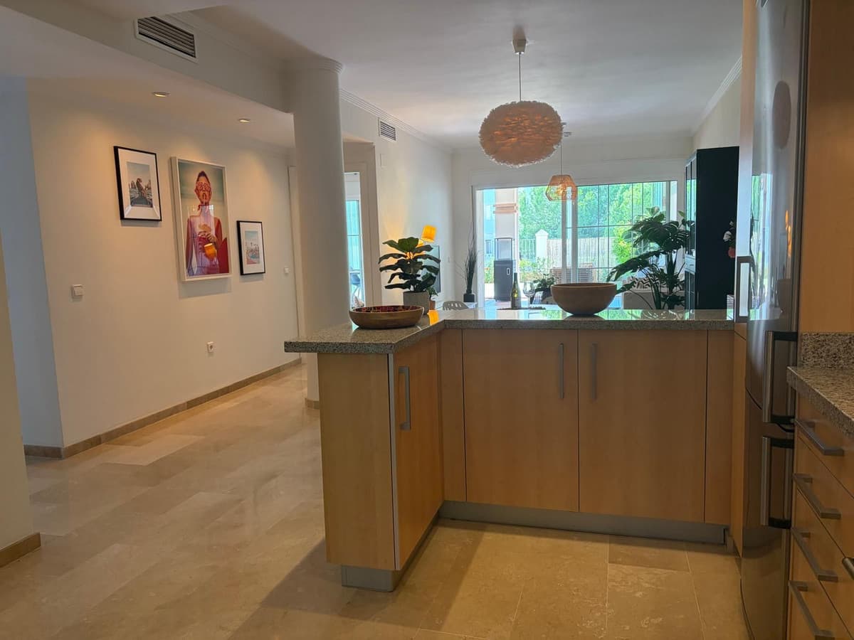 Ground Floor Apartment in La Cala de Mijas — photo 7 of 10