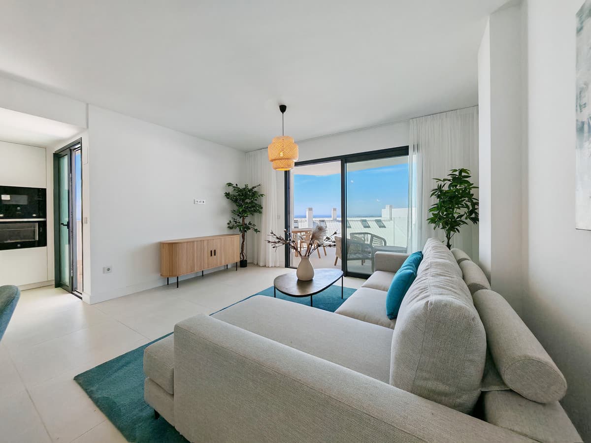 Middle Floor Apartment in Fuengirola — photo 5 of 10