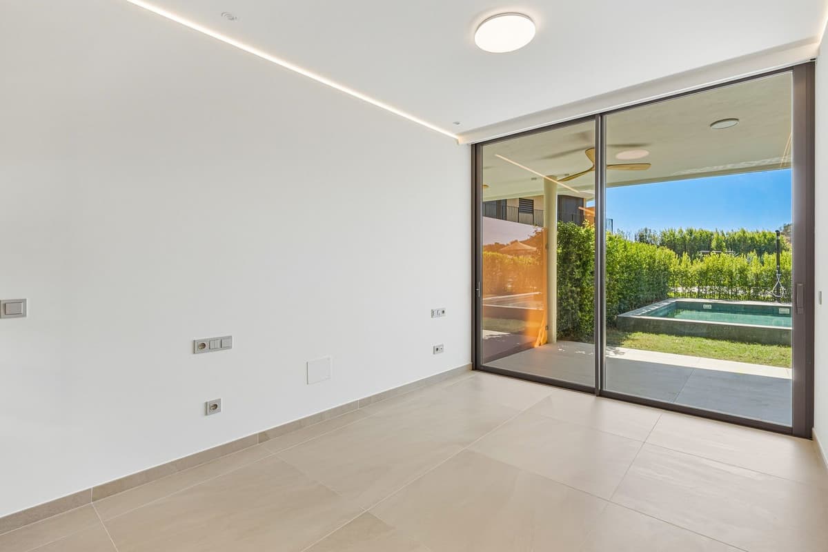Ground Floor Apartment in Higueron — photo 8 of 10