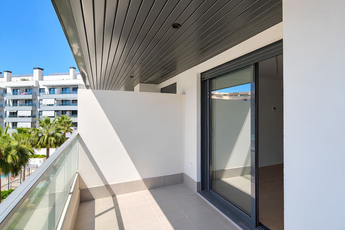 Middle Floor Apartment in Las Lagunas — photo 1 of 10