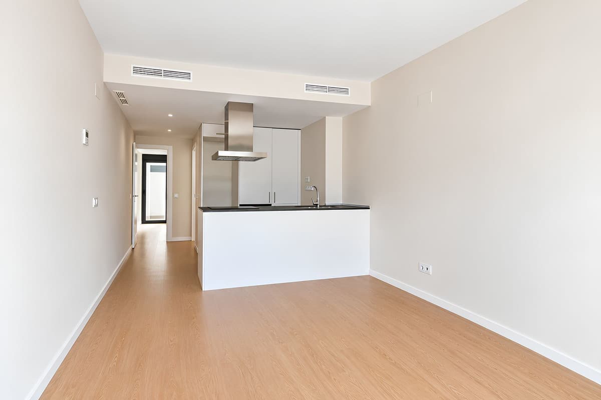 Middle Floor Apartment in Las Lagunas — photo 9 of 10