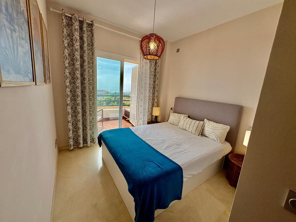 Middle Floor Apartment in Manilva — photo 10 of 10