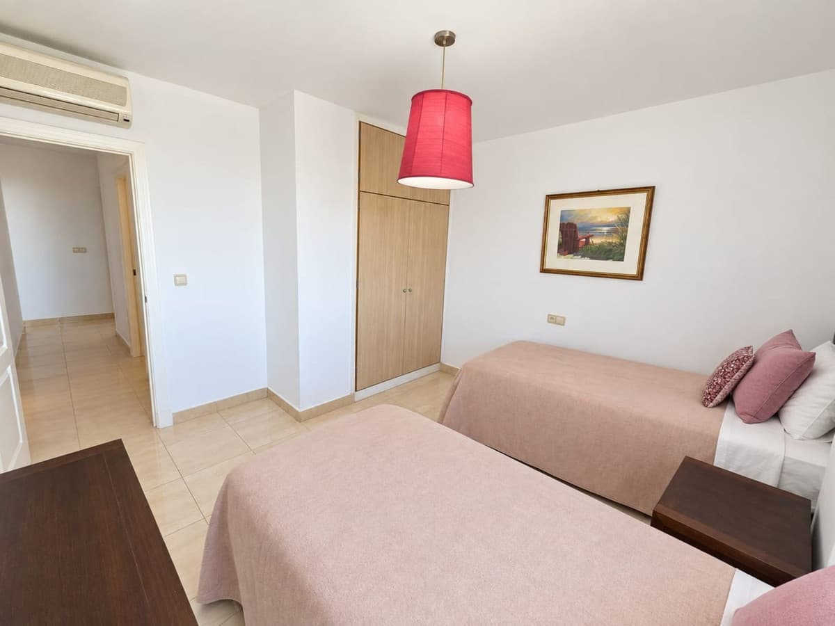 Ground Floor Apartment in La Duquesa — photo 9 of 10
