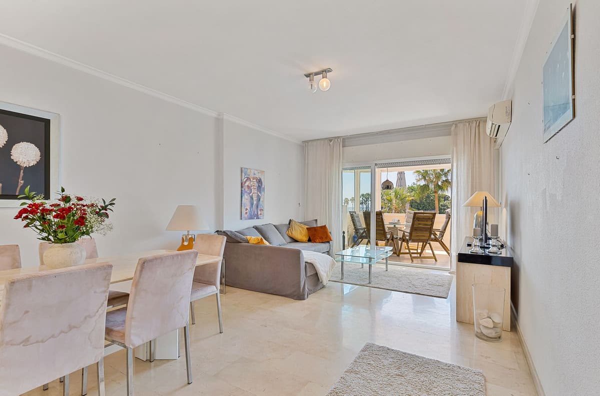 Middle Floor Apartment in Fuengirola — photo 2 of 10