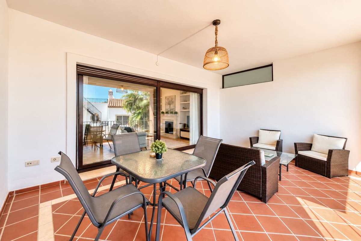 Townhouse in Estepona — photo 6 of 10