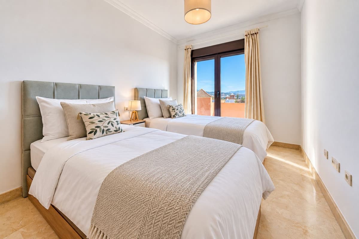 Townhouse in Estepona — photo 9 of 10