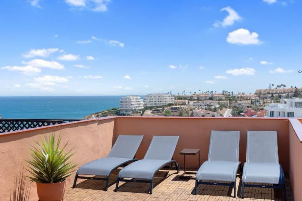 Penthouse in Mijas Costa — photo 1 of 10