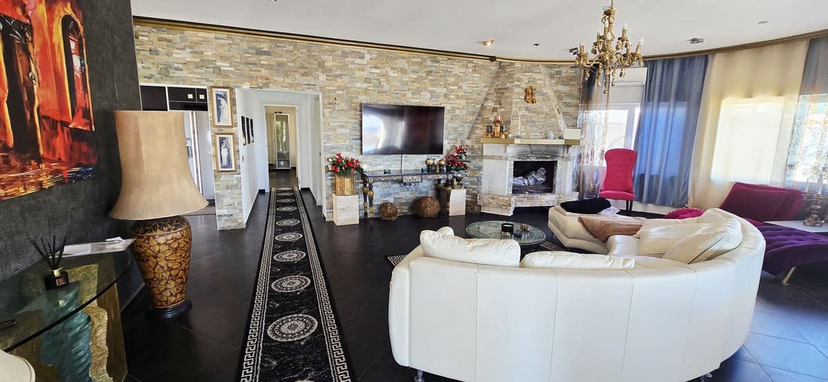 Detached Villa in Mijas Costa — photo 8 of 10