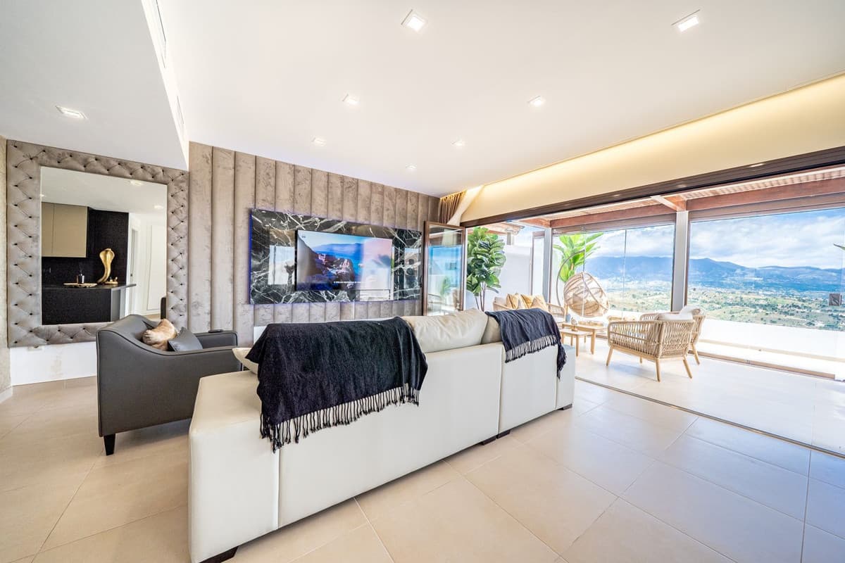 Penthouse Duplex in Calanova Golf — photo 8 of 10