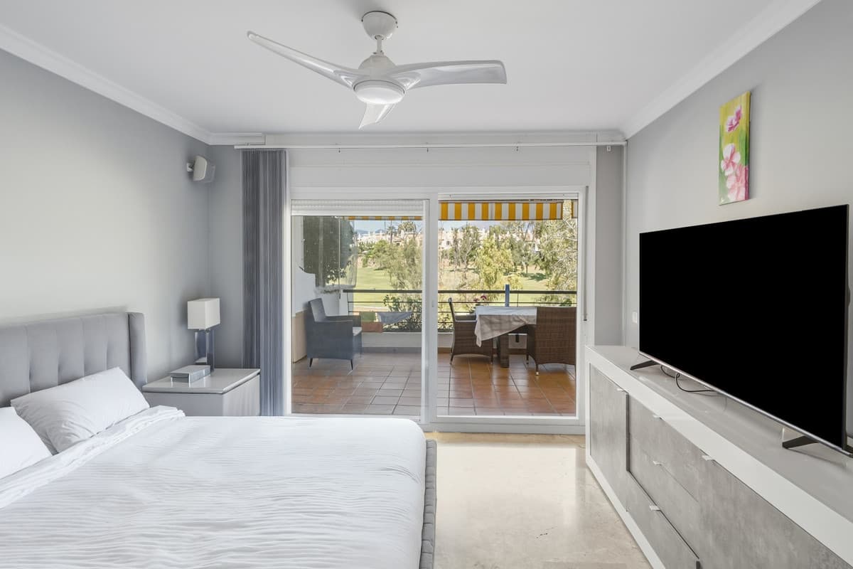 Middle Floor Apartment in San Pedro de Alcántara — photo 10 of 10