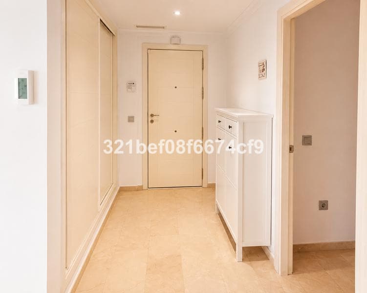 Middle Floor Apartment in Estepona — photo 7 of 7