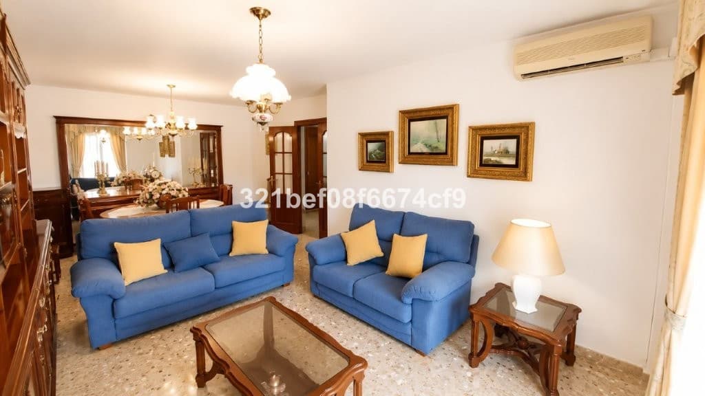 Ground Floor Apartment in Málaga — photo 1 of 10