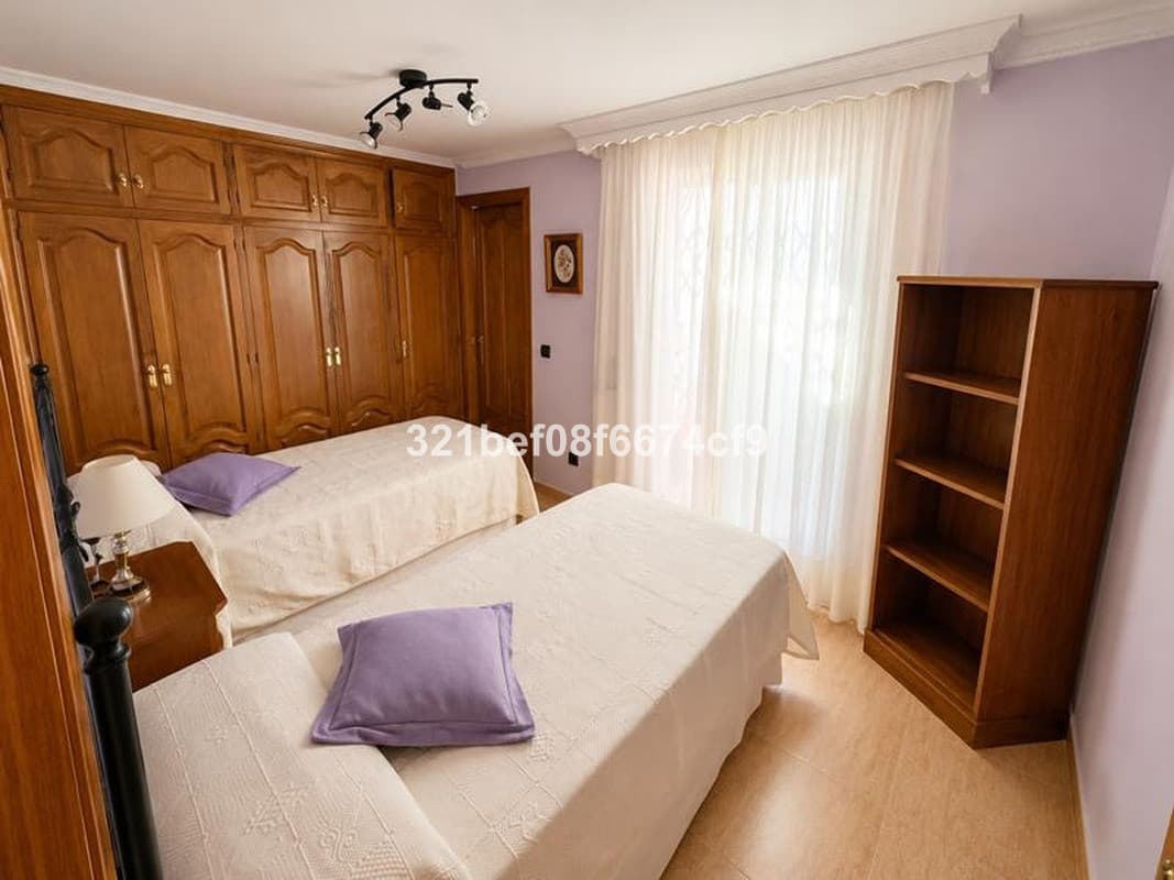 Townhouse in Estepona — photo 6 of 10