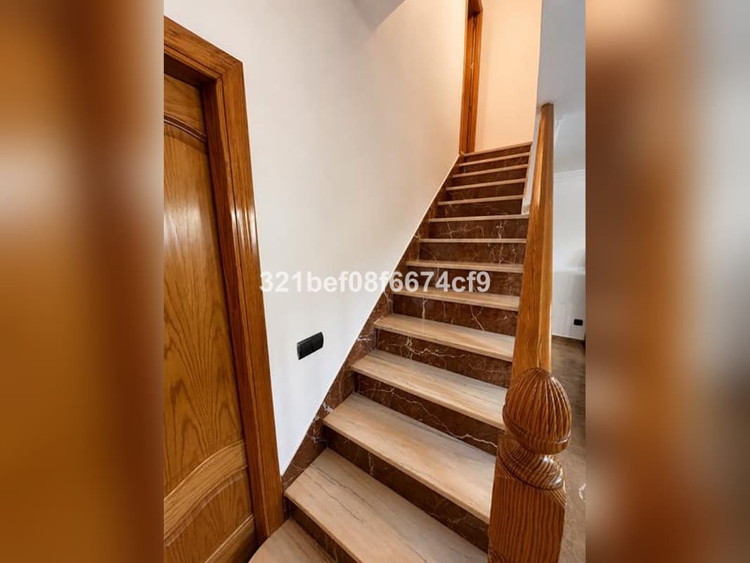 Townhouse in Estepona — photo 9 of 10