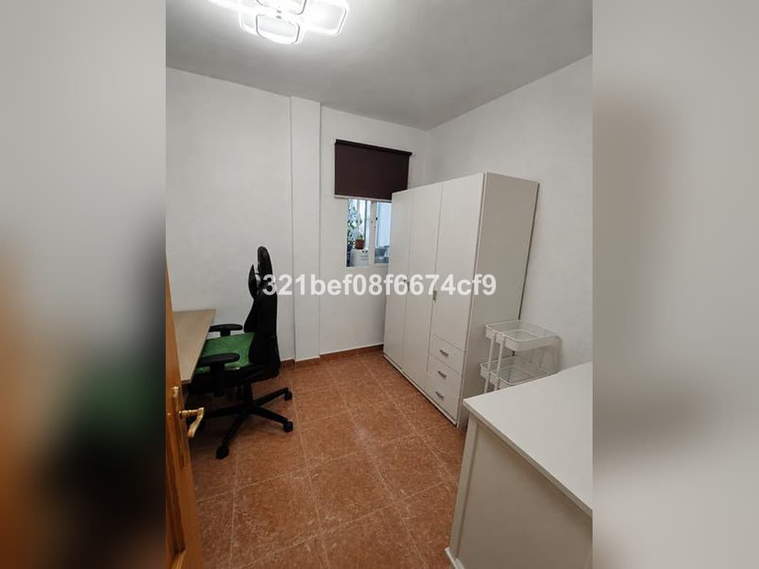 Middle Floor Apartment in Estepona — photo 6 of 10