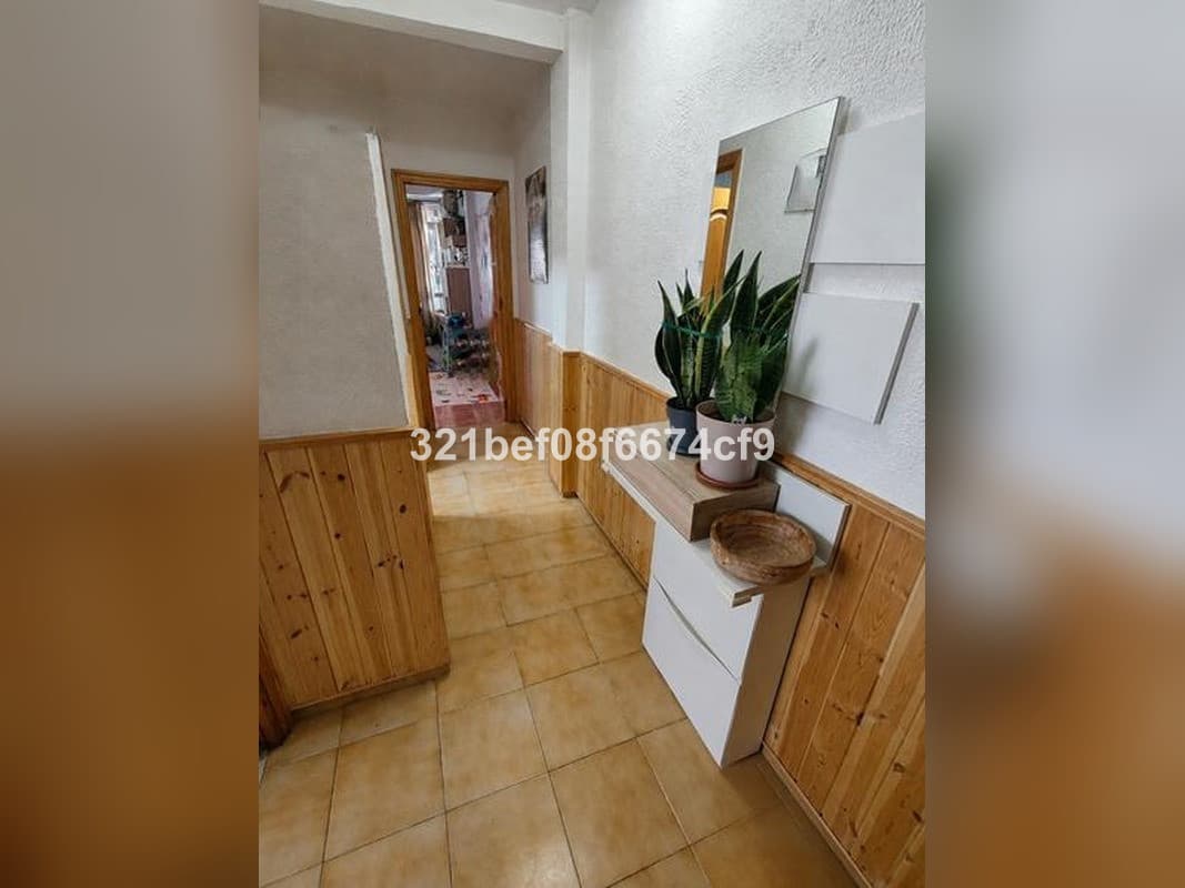 Middle Floor Apartment in Estepona — photo 8 of 10