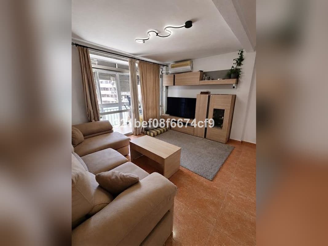 Middle Floor Apartment in Estepona — photo 9 of 10