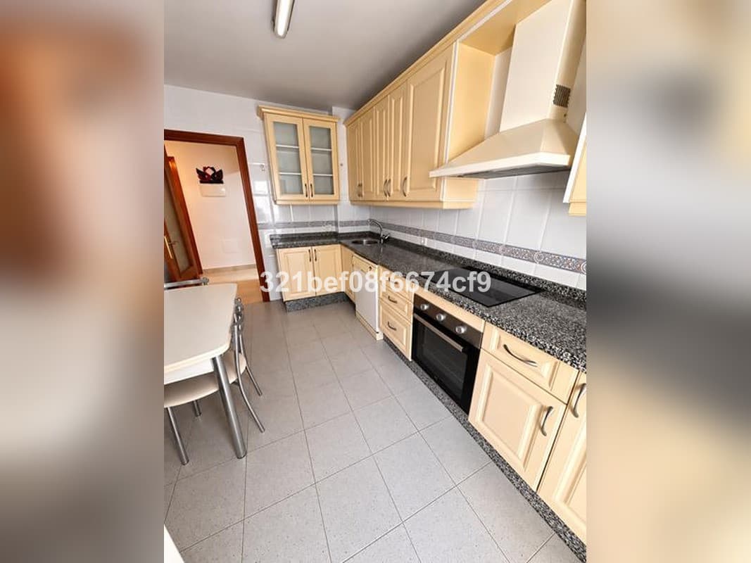 Ground Floor Apartment in Estepona — photo 4 of 10