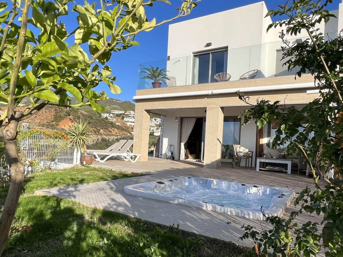 Semi-Detached House in Mijas Costa — photo 4 of 10