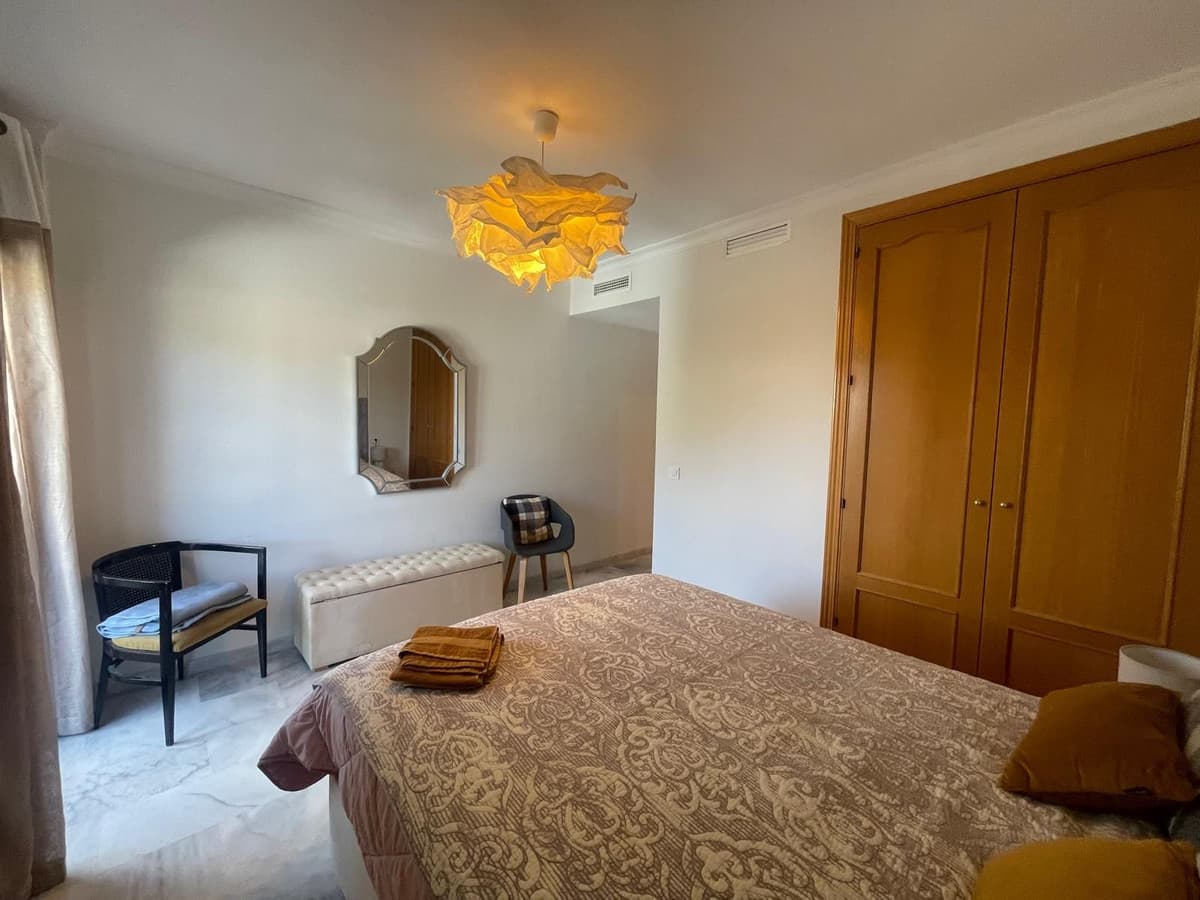 Middle Floor Apartment in Fuengirola — photo 5 of 10