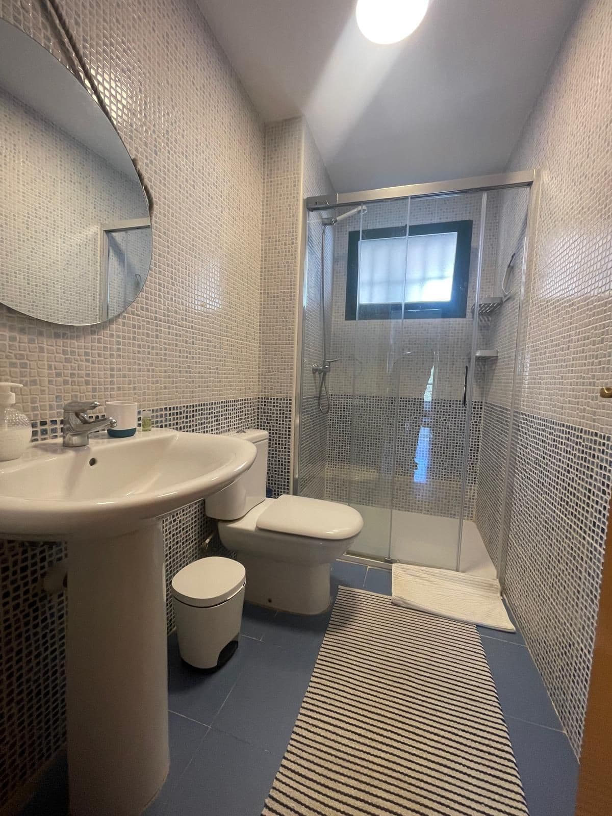 Middle Floor Apartment in Fuengirola — photo 8 of 10