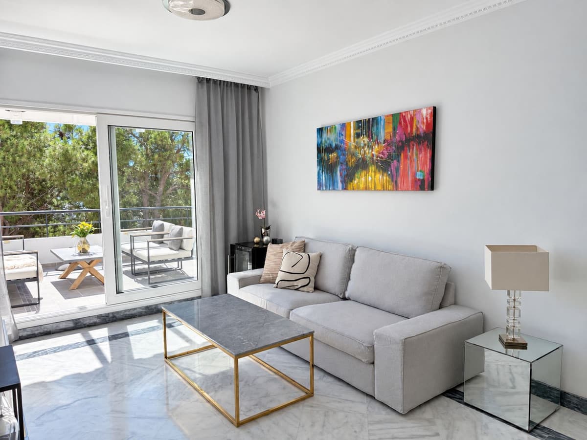 Top Floor Apartment in Nueva Andalucía — photo 5 of 10
