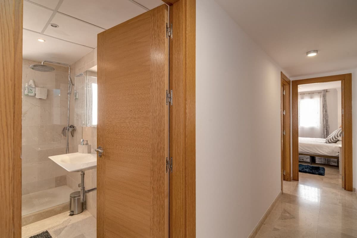 Middle Floor Apartment in La Mairena — photo 5 of 10