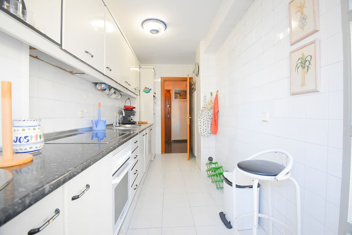 Middle Floor Apartment in Fuengirola — photo 5 of 10