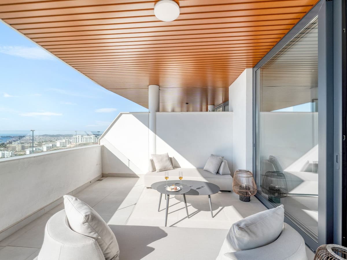 Middle Floor Apartment in Fuengirola — photo 4 of 10