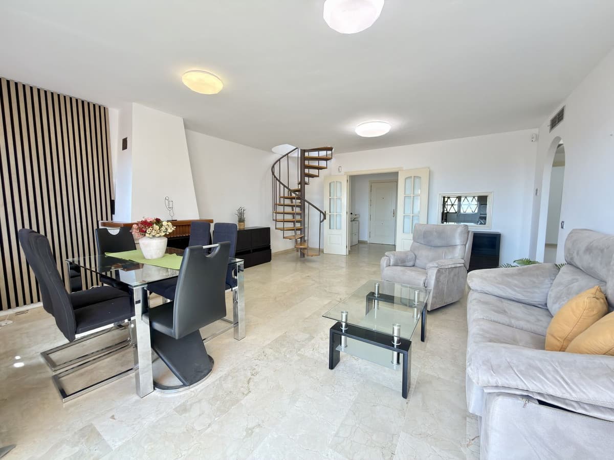 Penthouse Duplex in El Faro — photo 8 of 10