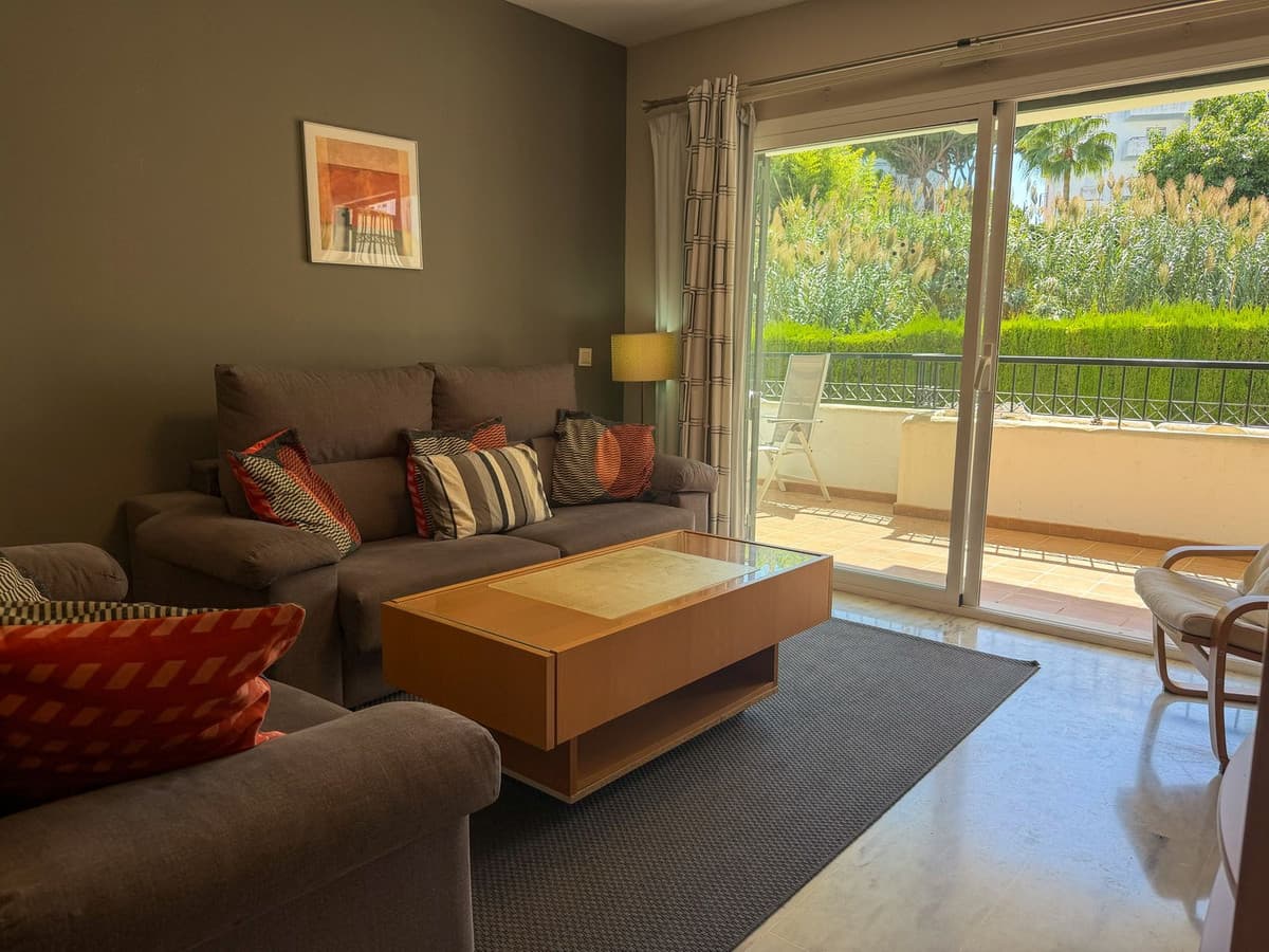 Ground Floor Apartment in Calahonda — photo 4 of 10