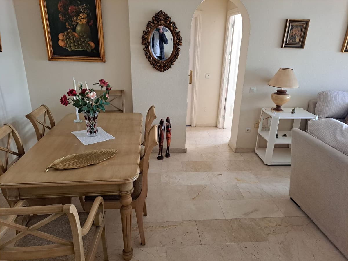 Middle Floor Apartment in Fuengirola — photo 5 of 10