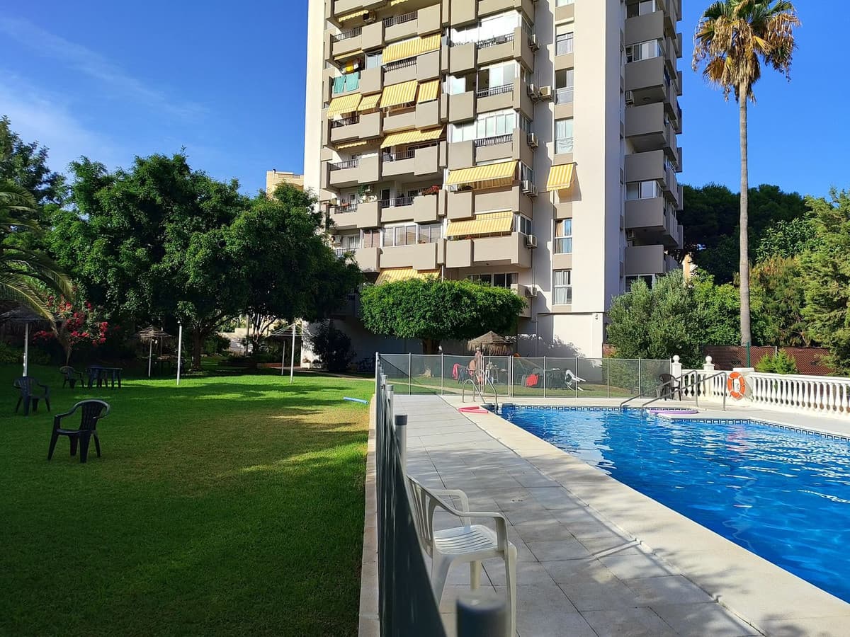 Middle Floor Apartment in Fuengirola — photo 8 of 10