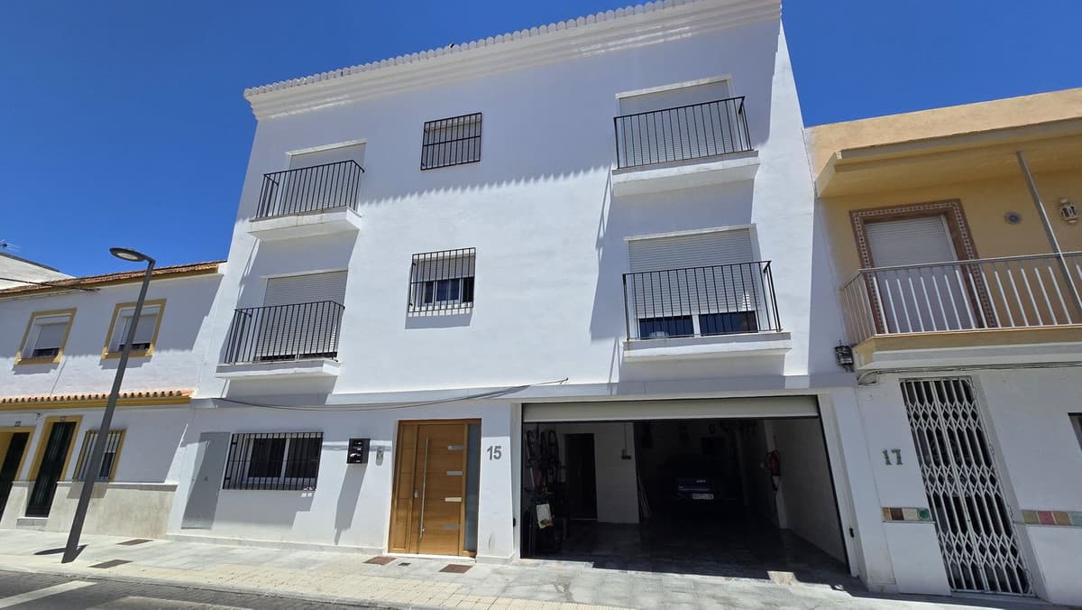 Middle Floor Apartment in San Pedro de Alcántara — photo 8 of 8