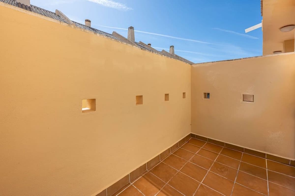 Semi-Detached House in Calahonda — photo 10 of 10