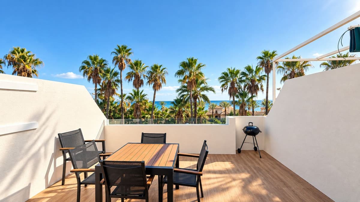 Townhouse in El Faro — photo 3 of 10